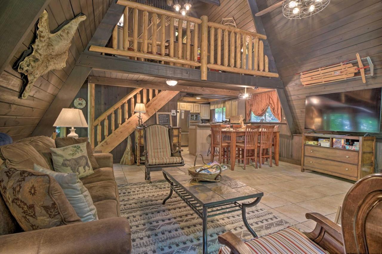 Snuggle Inn In The Heart Of Chalet Village! Gatlinburg Luaran gambar